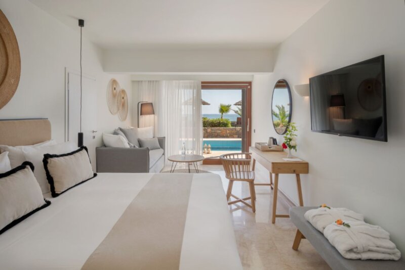 Blue Sea Suite with private pool sea view