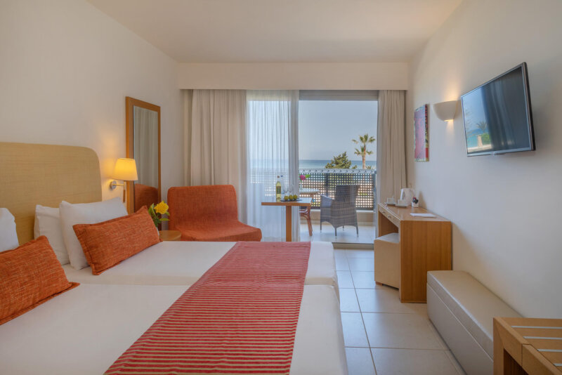 Double Room Garden or Sea view